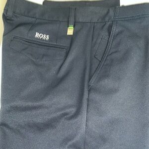 Like New Hugo Boss Mens Golf Pants. 36” waist, 31” Inseam. 9/10 Condition Navy